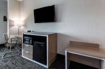 baymont inn and suites by wyndham madison