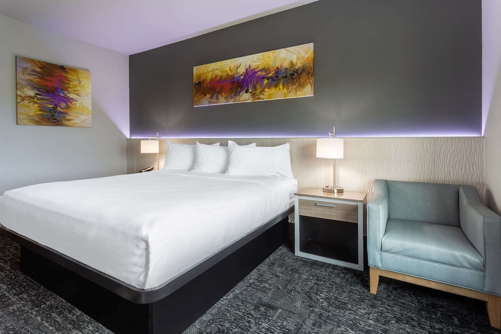 baymont inn and suites by wyndham madison