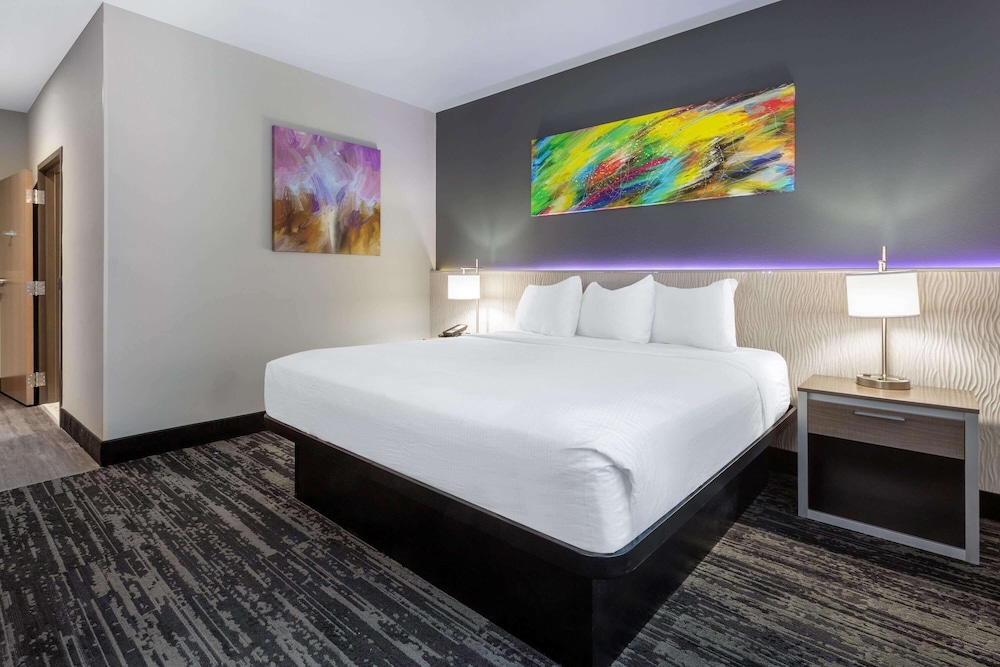 baymont inn and suites by wyndham madison