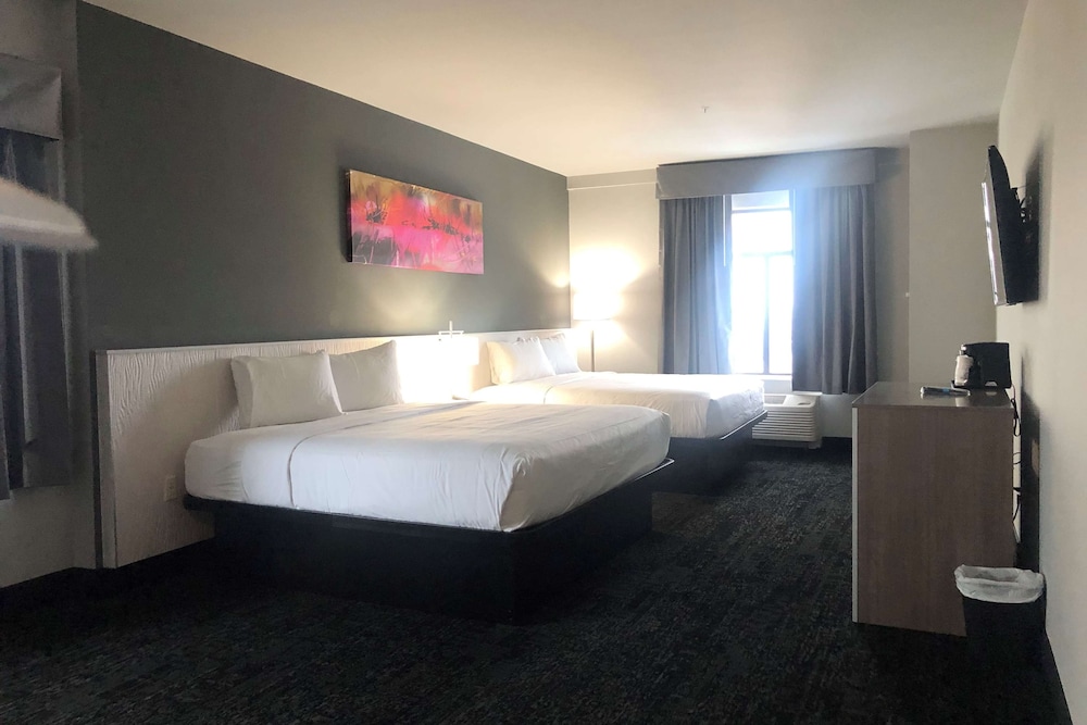 baymont inn and suites by wyndham madison