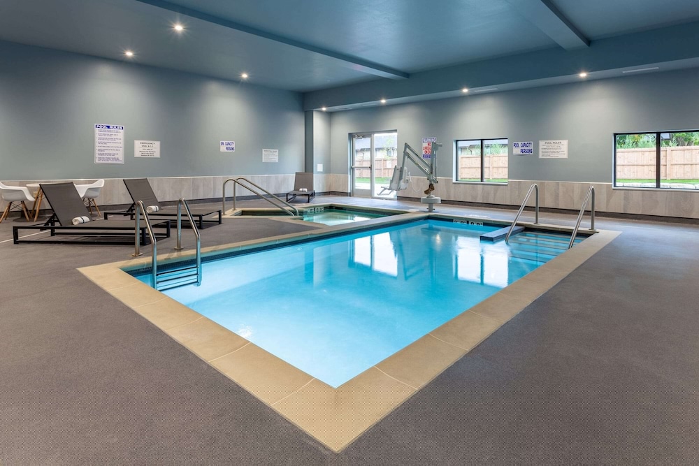 baymont inn and suites by wyndham madison