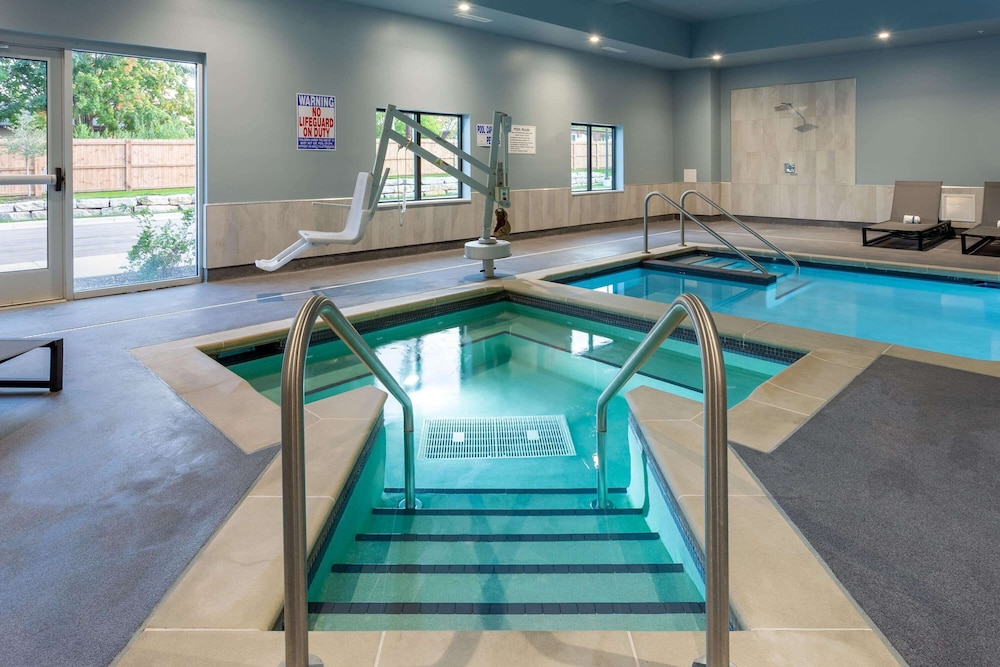 baymont inn and suites by wyndham madison