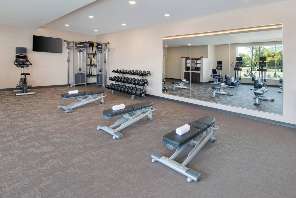 springhill suites by marriott indianapolis keystone