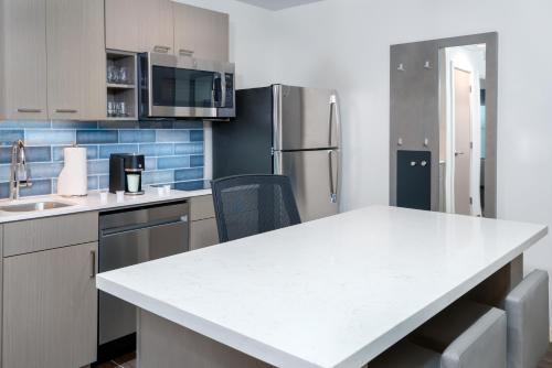 hyatt house tampa airport westshore
