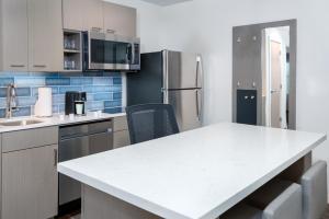 hyatt house tampa airport westshore