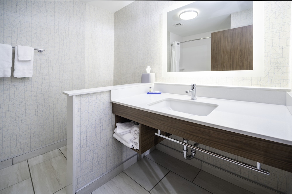 holiday inn express and suites rock hill an ihg hotel