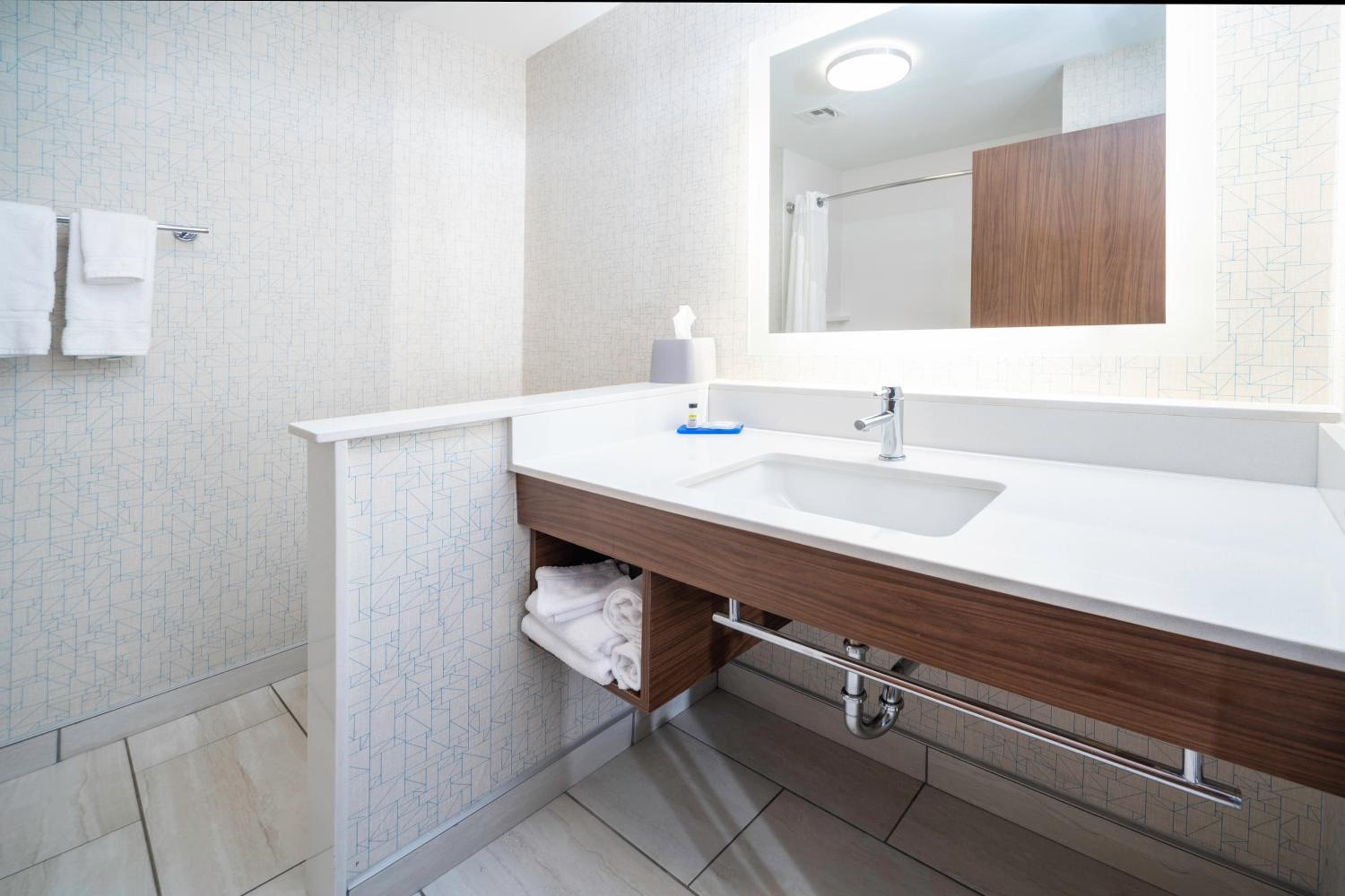 holiday inn express and suites rock hill an ihg hotel