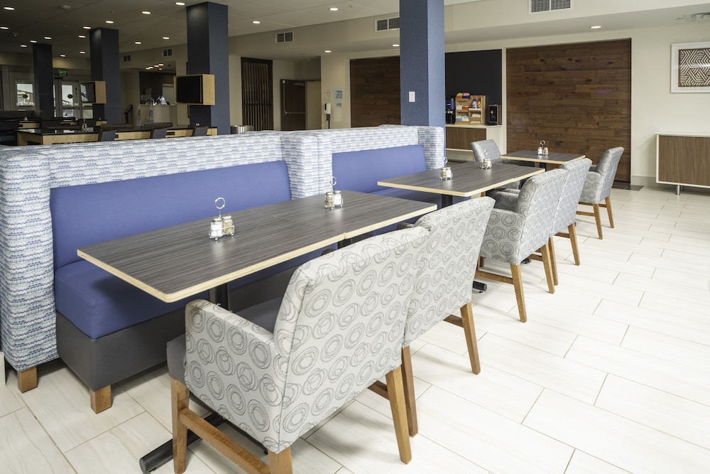 holiday inn express and suites rock hill an ihg hotel