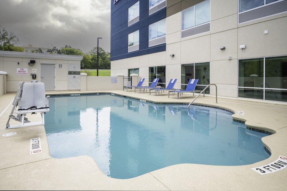 holiday inn express and suites rock hill an ihg hotel