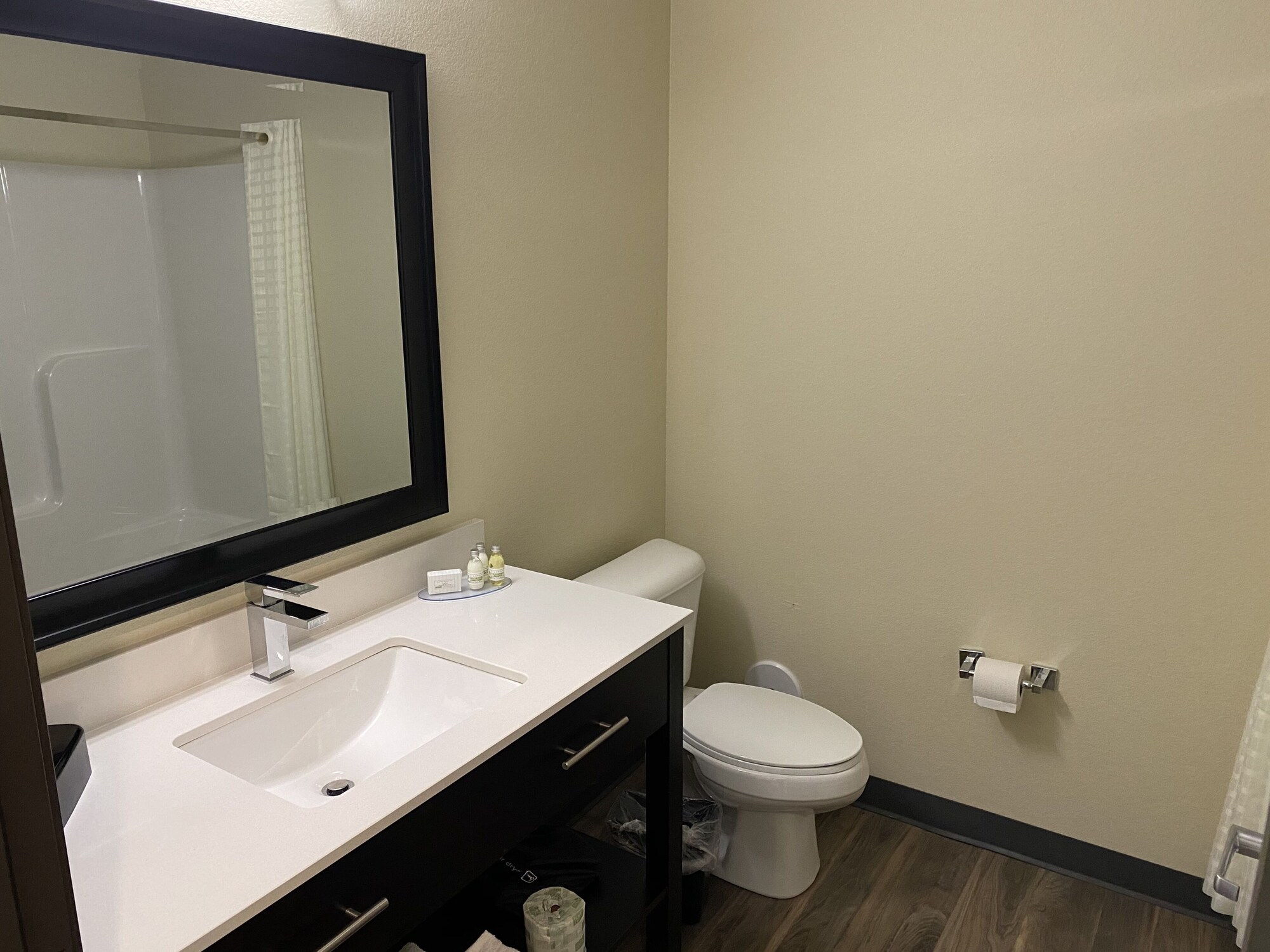 cobblestone inn and suites forest city