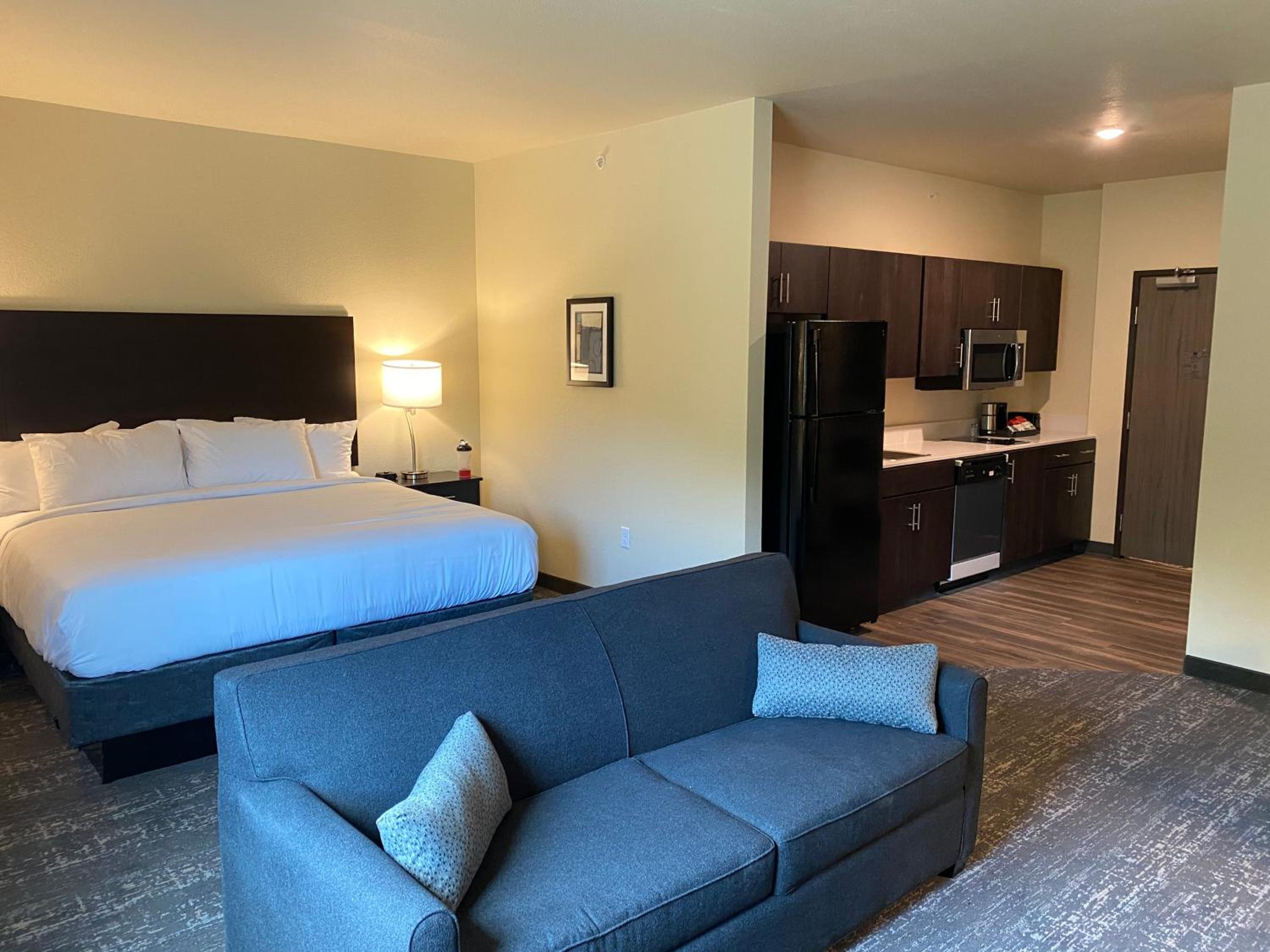 cobblestone inn and suites forest city