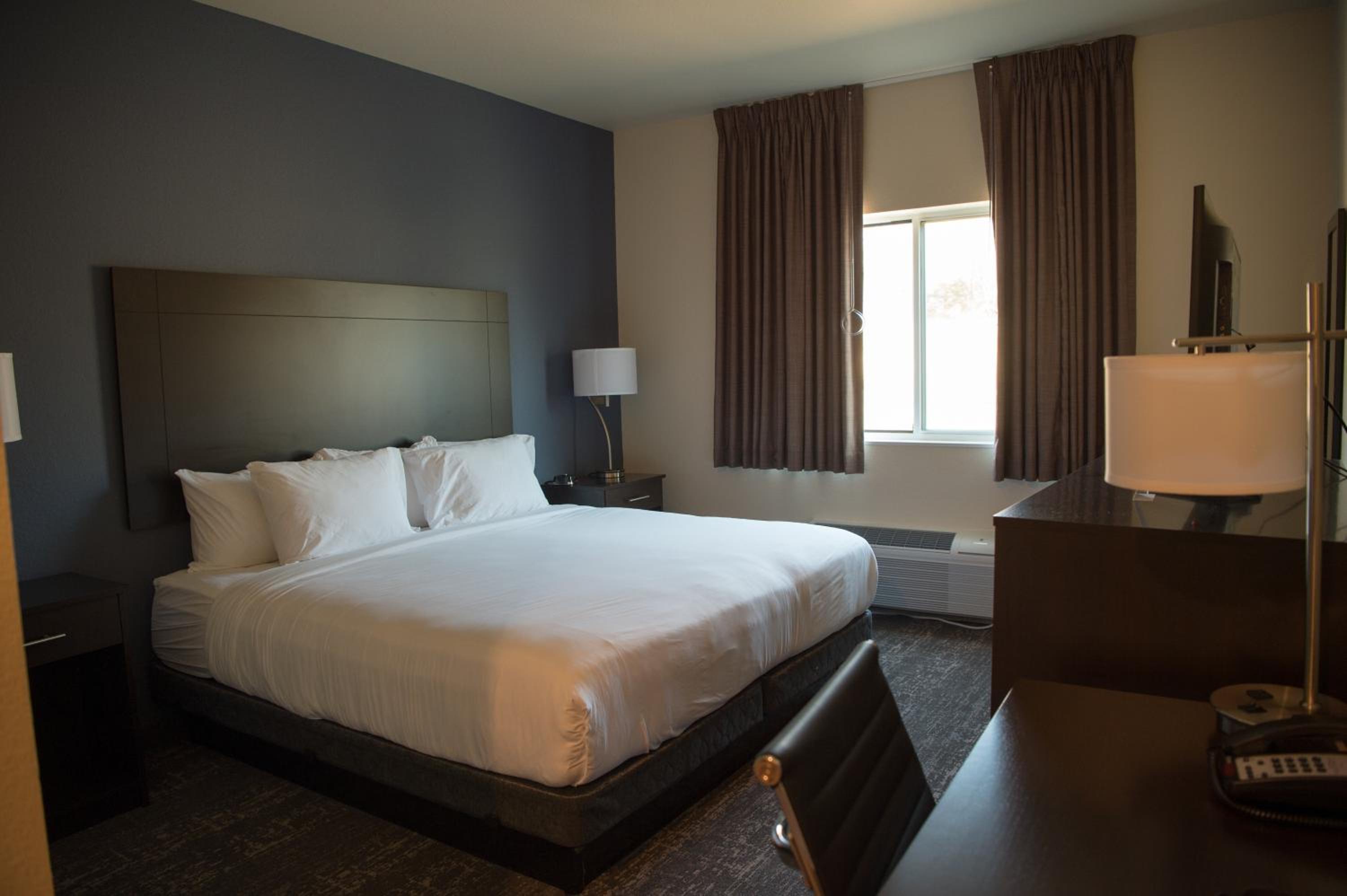 cobblestone inn and suites forest city