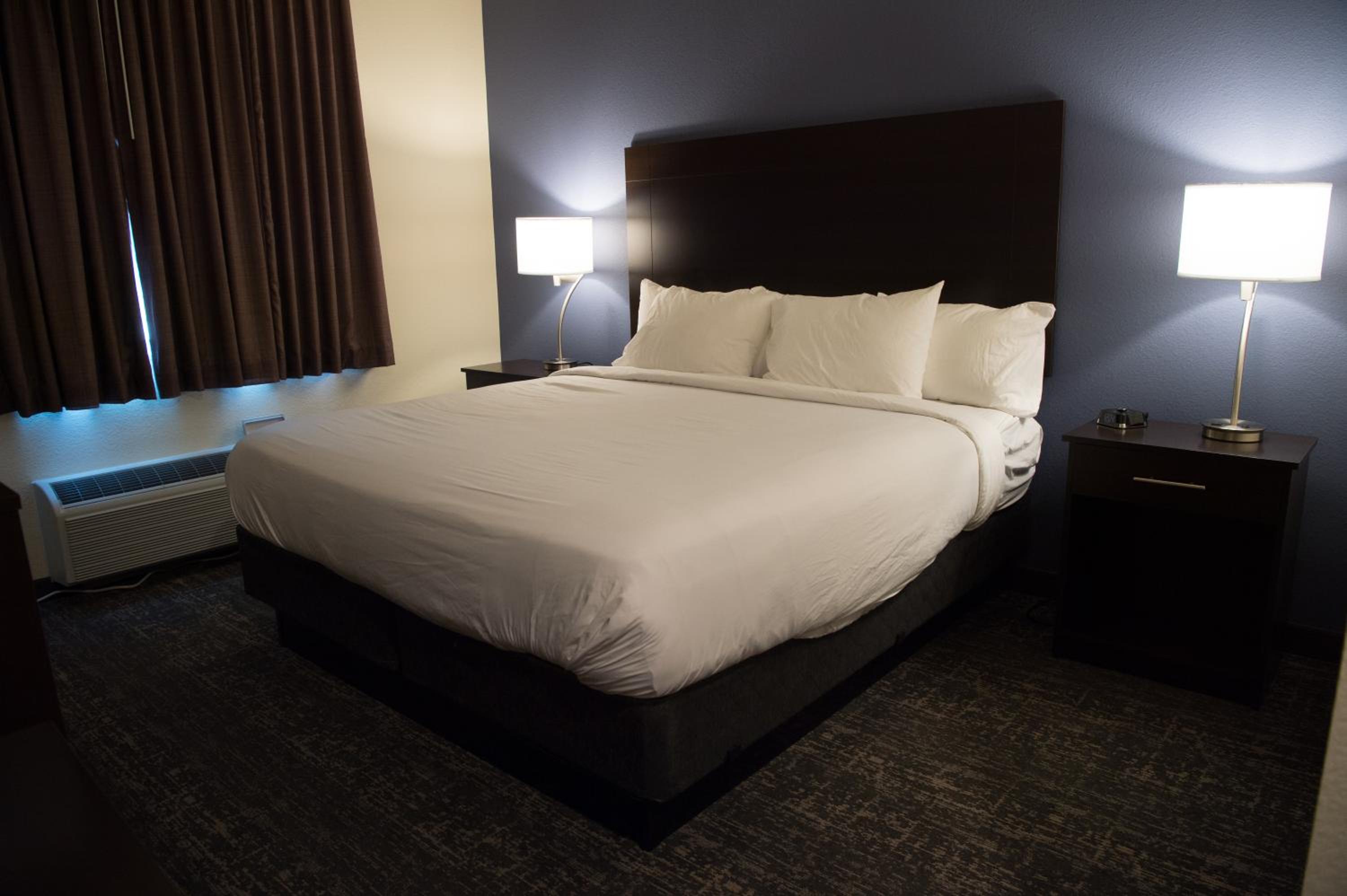 cobblestone inn and suites forest city