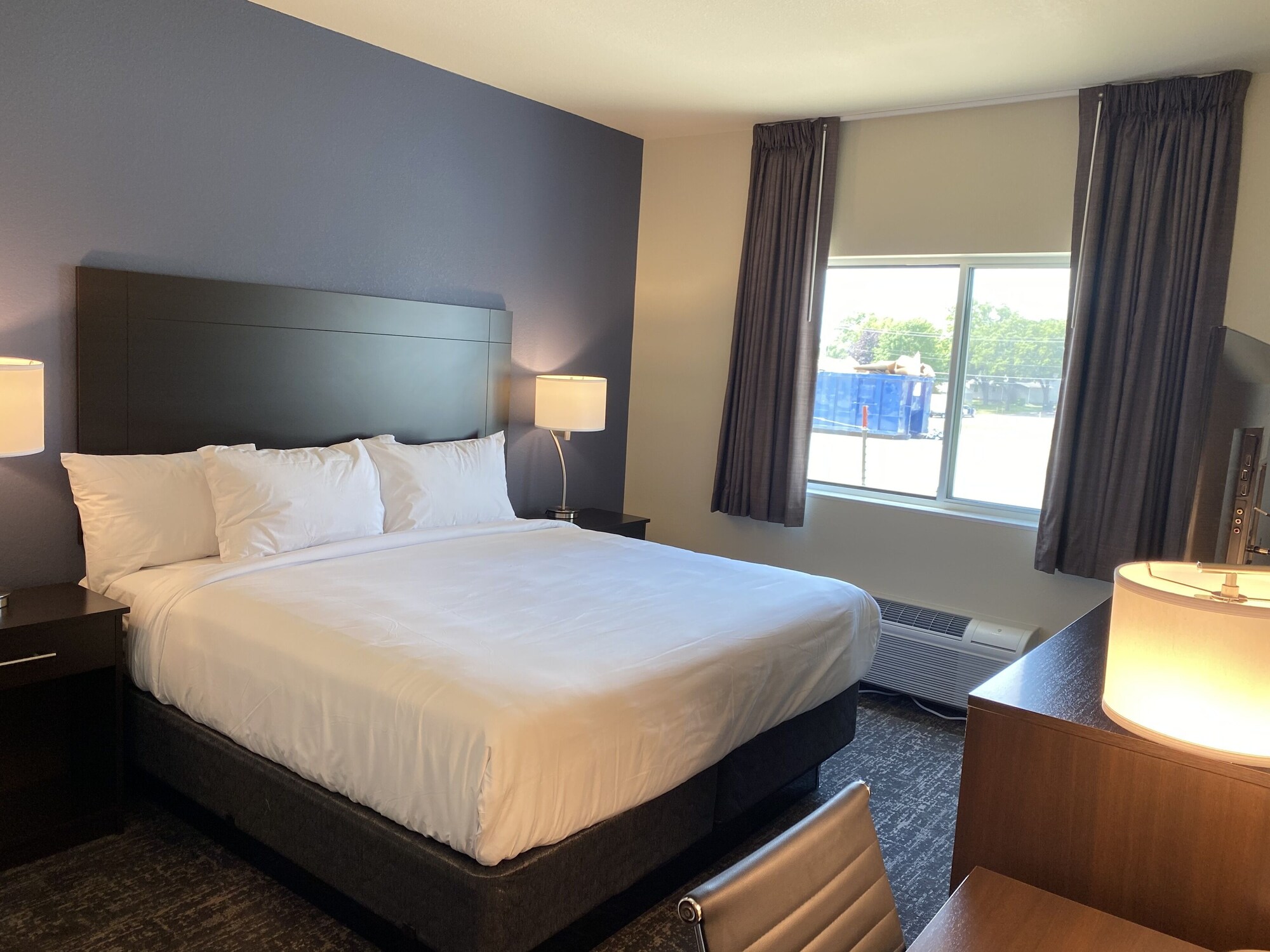 cobblestone inn and suites forest city