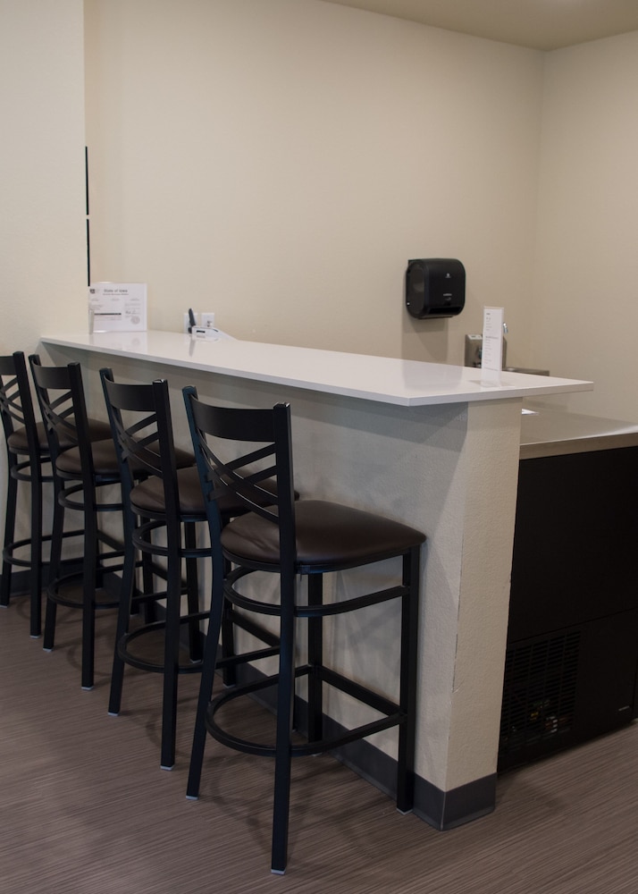 cobblestone inn and suites forest city