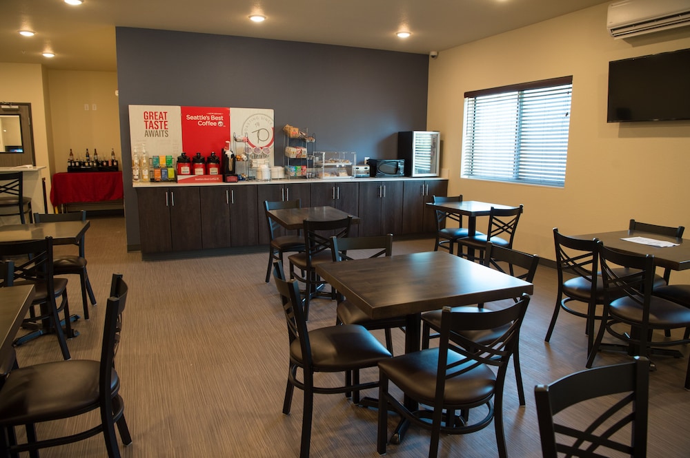 cobblestone inn and suites forest city