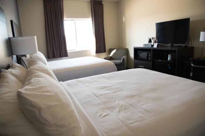 cobblestone inn and suites forest city