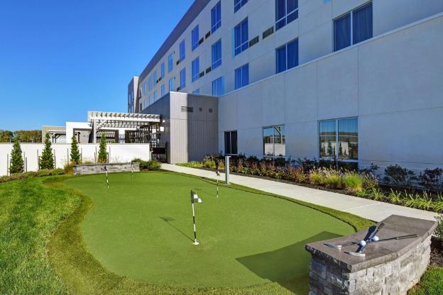 courtyard by marriott hamilton