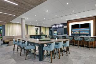 courtyard by marriott hamilton