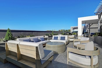 courtyard by marriott hamilton