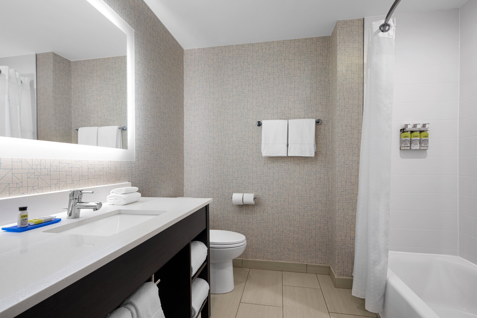 holiday inn express and suites woodside queens nyc