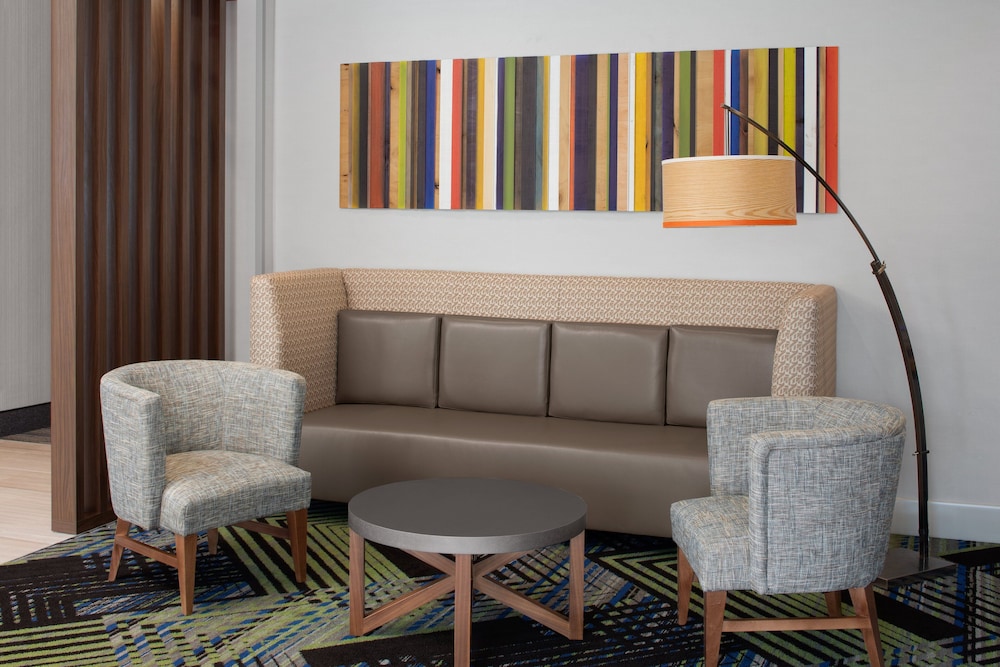 holiday inn express and suites woodside queens nyc