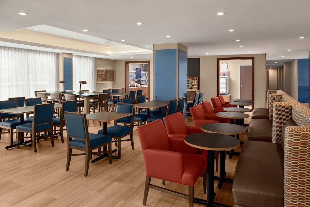 holiday inn express and suites woodside queens nyc