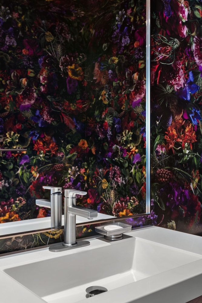 tetra hotel autograph collection