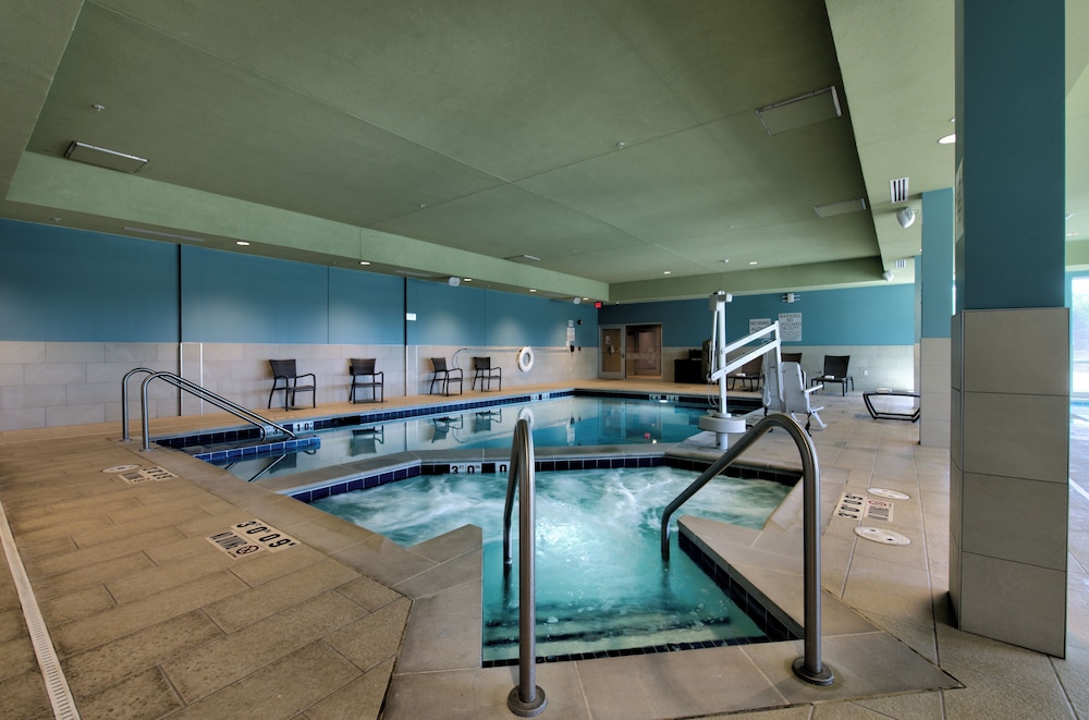 holiday inn express and suites onalaska la crosse
