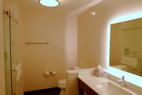 holiday inn express and suites onalaska la crosse