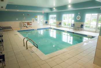Holiday Inn Express And Suites Louisville N Jeffersonville,Jeffersonville>>Clarksville,2.5 star