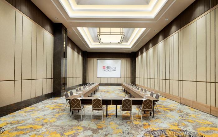 hilton garden inn jakarta taman palem