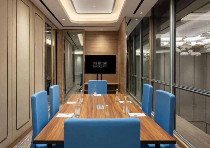 hilton garden inn jakarta taman palem