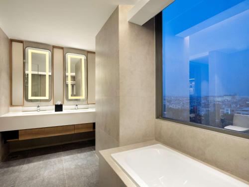 hilton garden inn jakarta taman palem