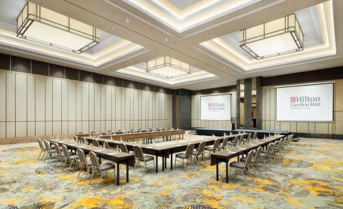 hilton garden inn jakarta taman palem