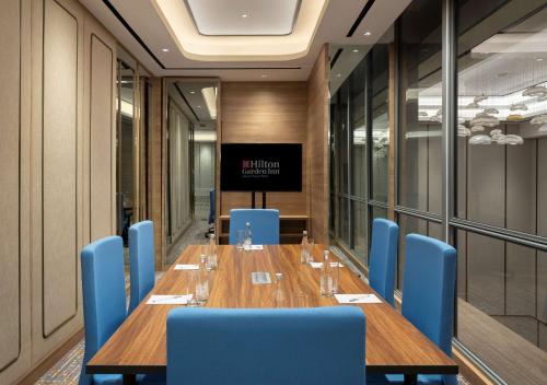 hilton garden inn jakarta taman palem