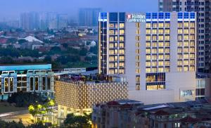Hilton Garden Inn Jakarta Taman Palem,Tangerang>>Jakarta,4 star