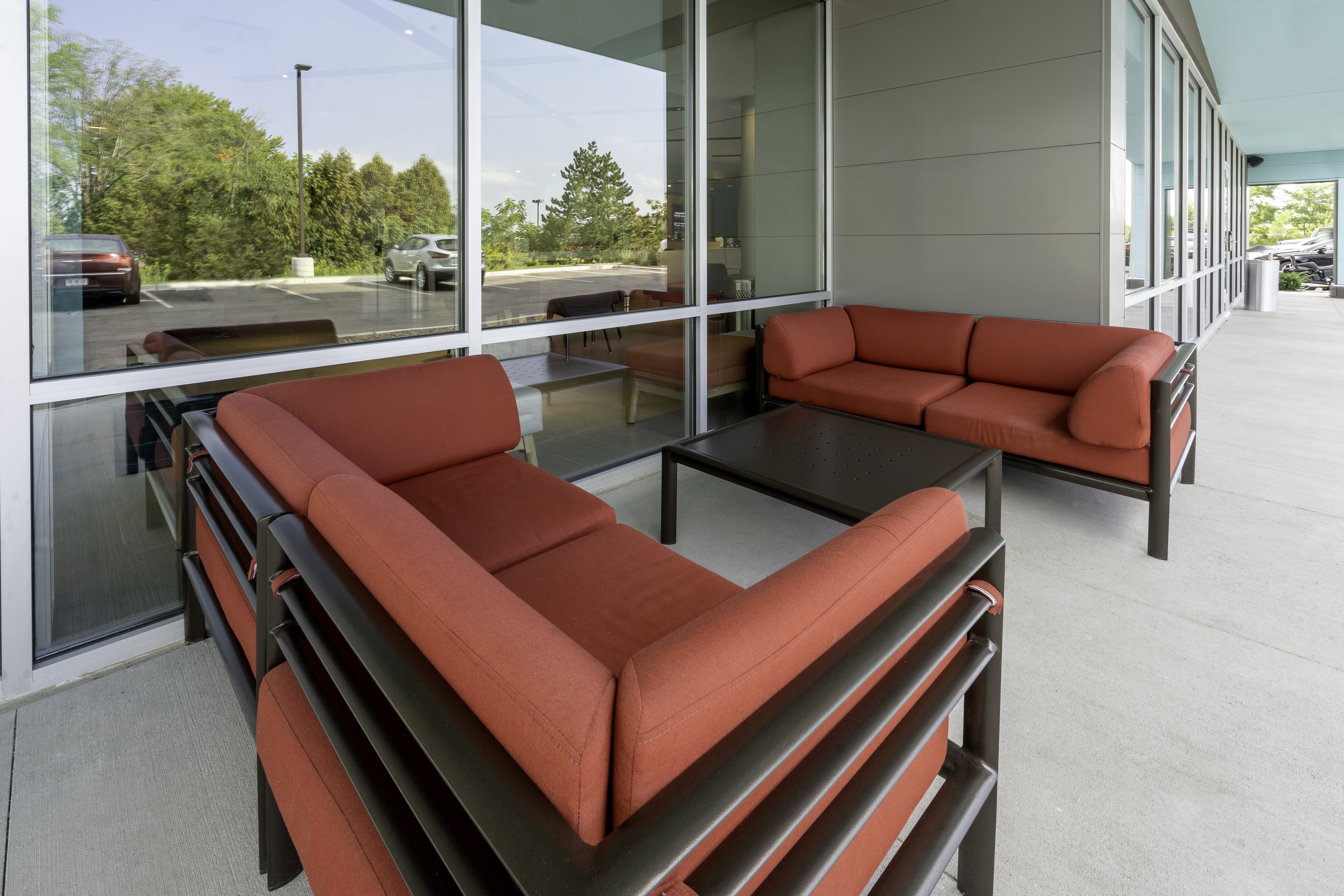 avid hotels milwaukee west waukesha an ihg hotel
