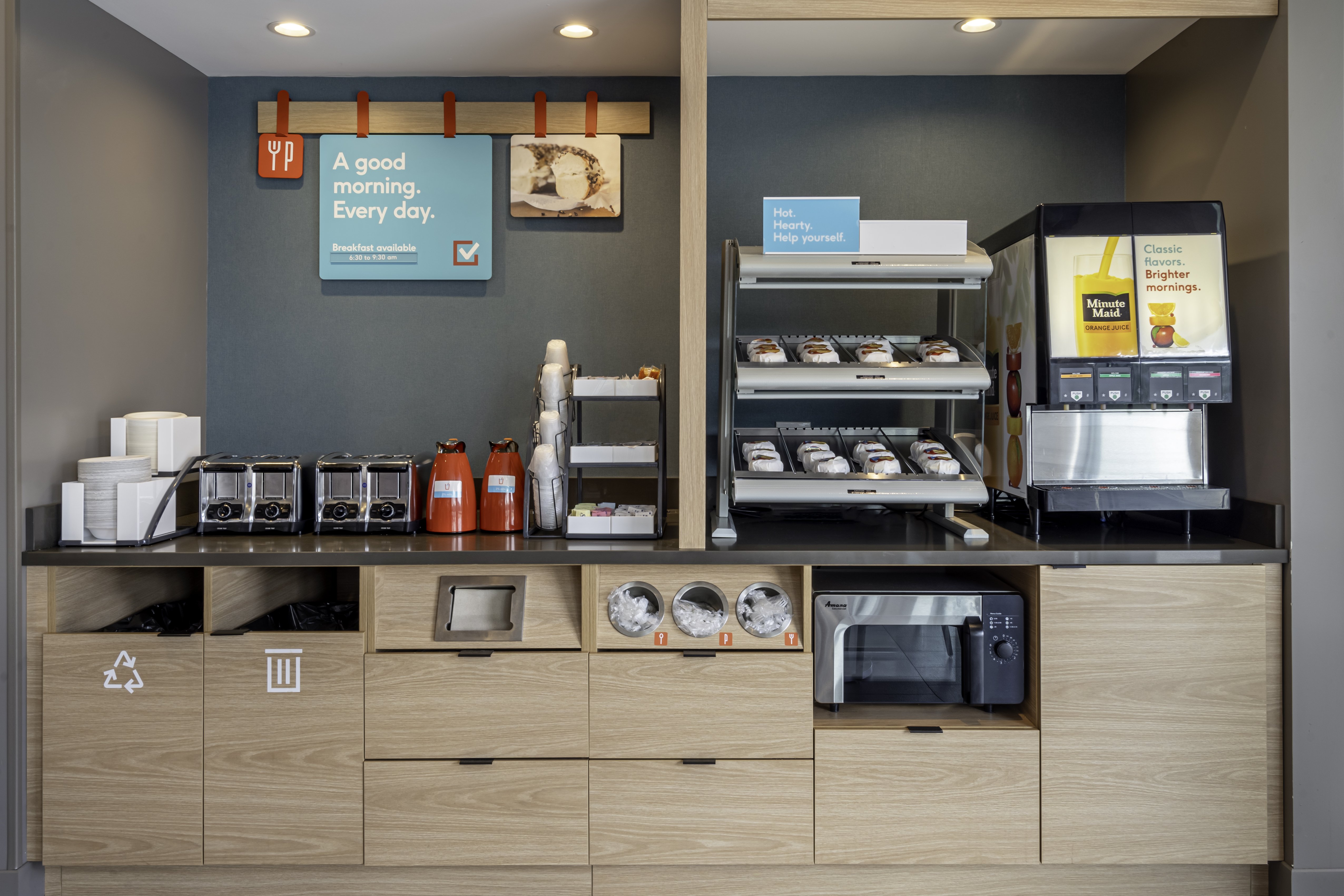 avid hotels milwaukee west waukesha an ihg hotel