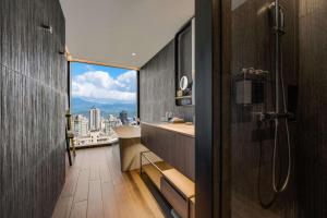 hotel resonance taipei tapestry collection by hilton