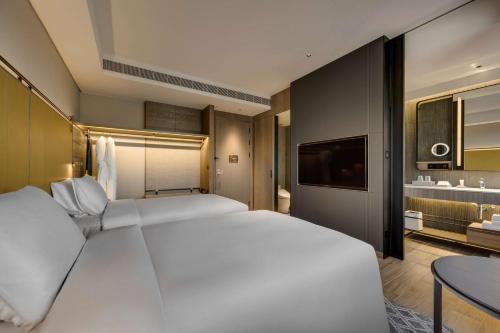 hotel resonance taipei tapestry collection by hilton