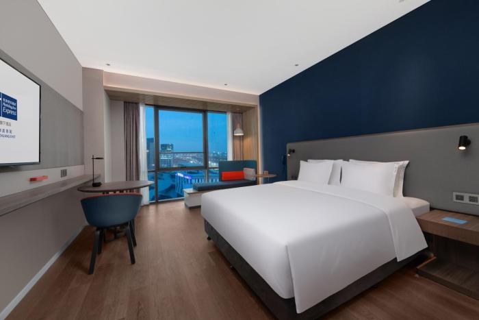 holiday inn express beijing yizhuang tongminghu an ihg hotel