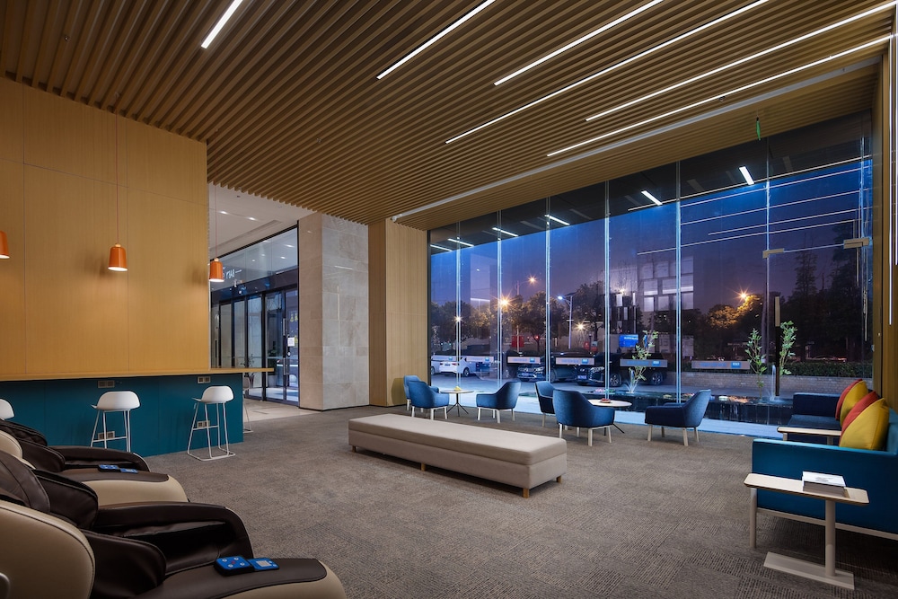 holiday inn express changsha south railway station an ihg hotel
