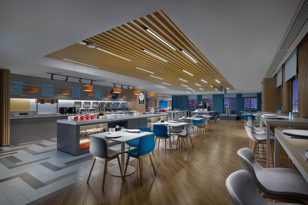 holiday inn express changsha south railway station an ihg hotel