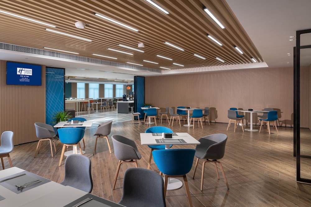 holiday inn express changsha south railway station an ihg hotel