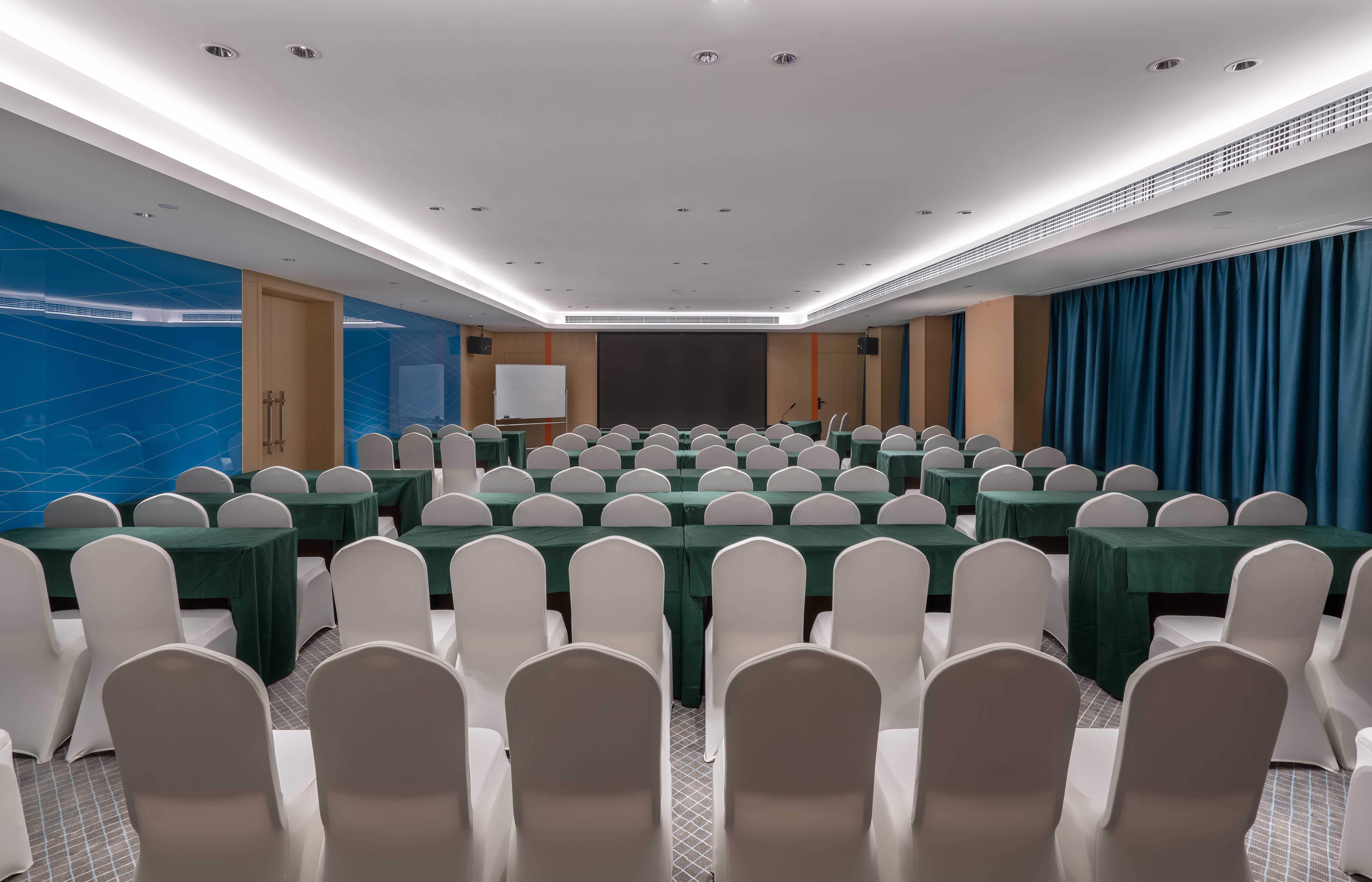holiday inn express changsha south railway station an ihg hotel