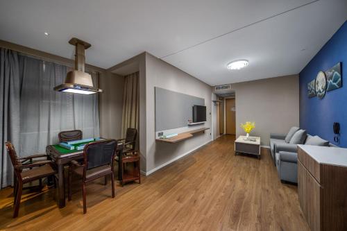 holiday inn express changsha south railway station an ihg hotel