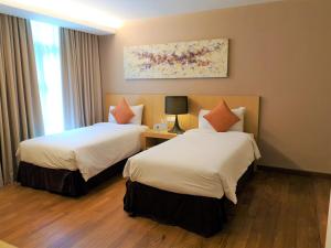 cormar suites