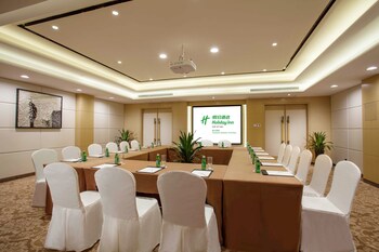 holiday inn foshan nanhai central an ihg hotel