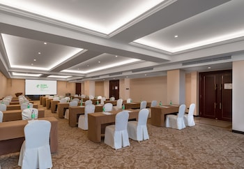 holiday inn foshan nanhai central an ihg hotel